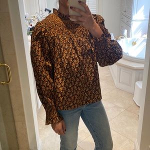 Doên High Neck Smocked Floral Blouse